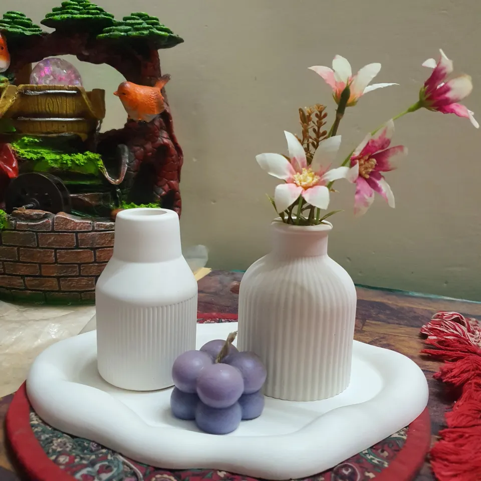 Elegant 4 PC Home Decoration Vase Set